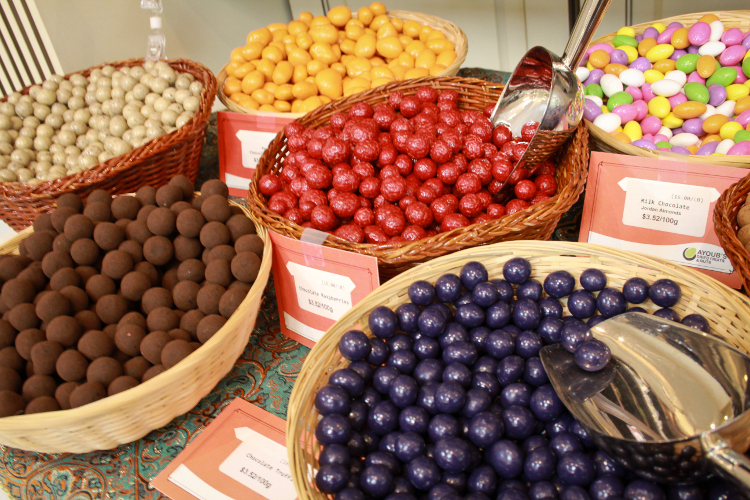 coquitlam_food_ayoubs_nuts-colours