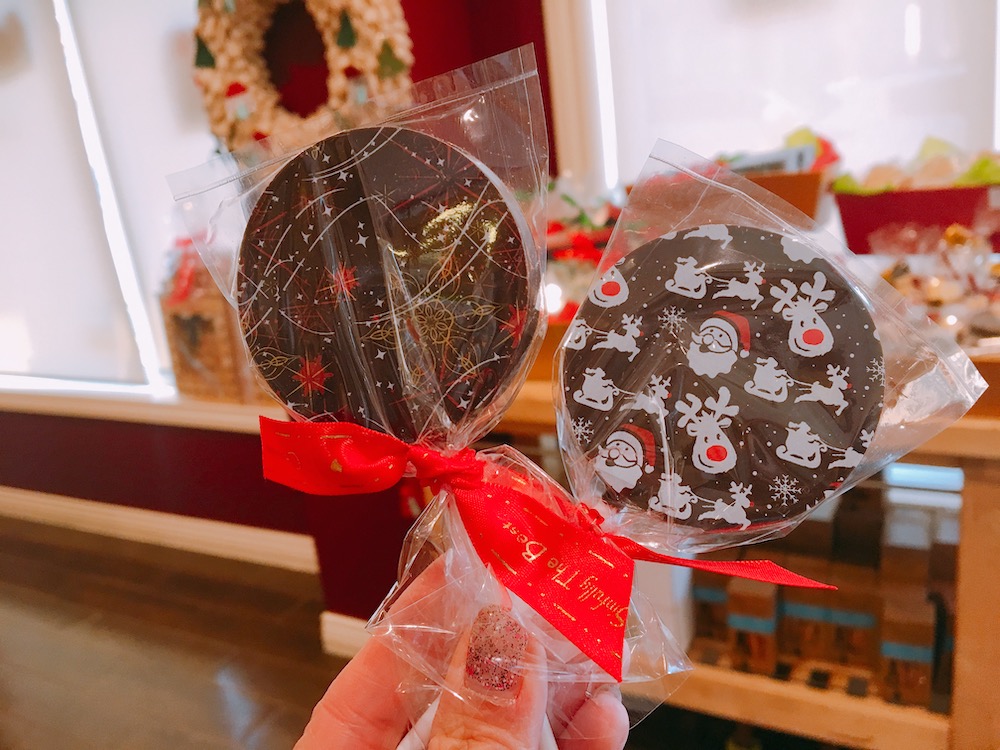 Chocolate lollipops from Sinfully the Best. | Photo: Tara Lee