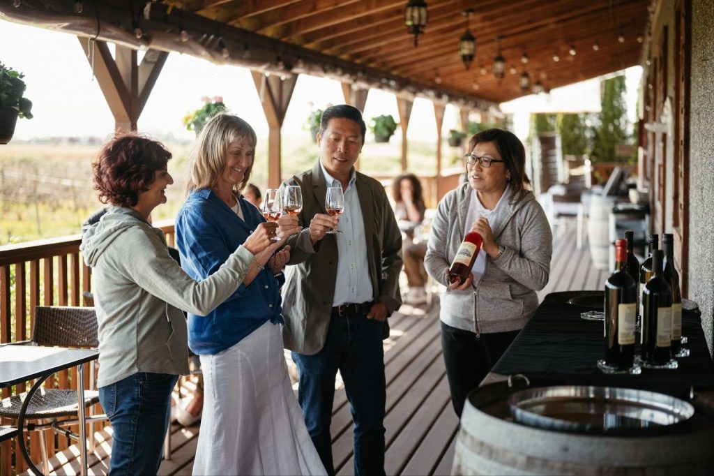 Vineyard Lifestyle & Wine Tasting at Vinoscenti Vineyards